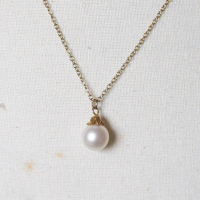 Vintage Pearl Pendant with Chain